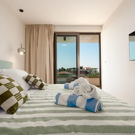 别墅 Mare Zadarvillas 扎达尔