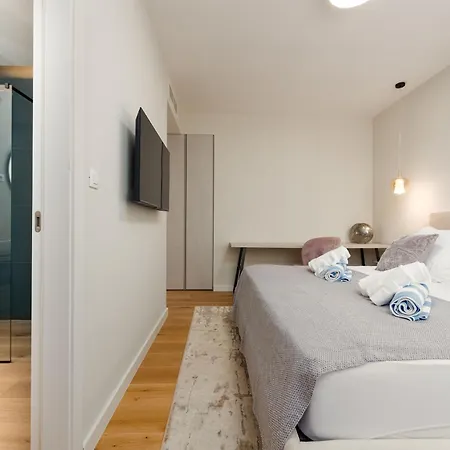 Mare Zadarvillas * 扎达尔