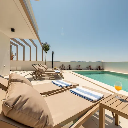 别墅 Mare Zadarvillas 扎达尔