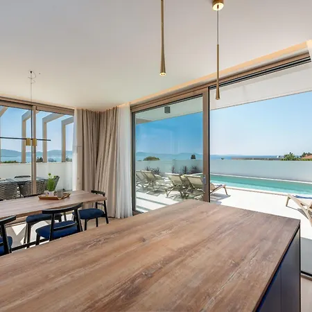 Mare Zadarvillas * 扎达尔